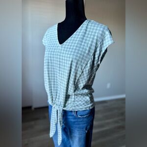 Casual Gingham V-Neck Tie-Front Blouse